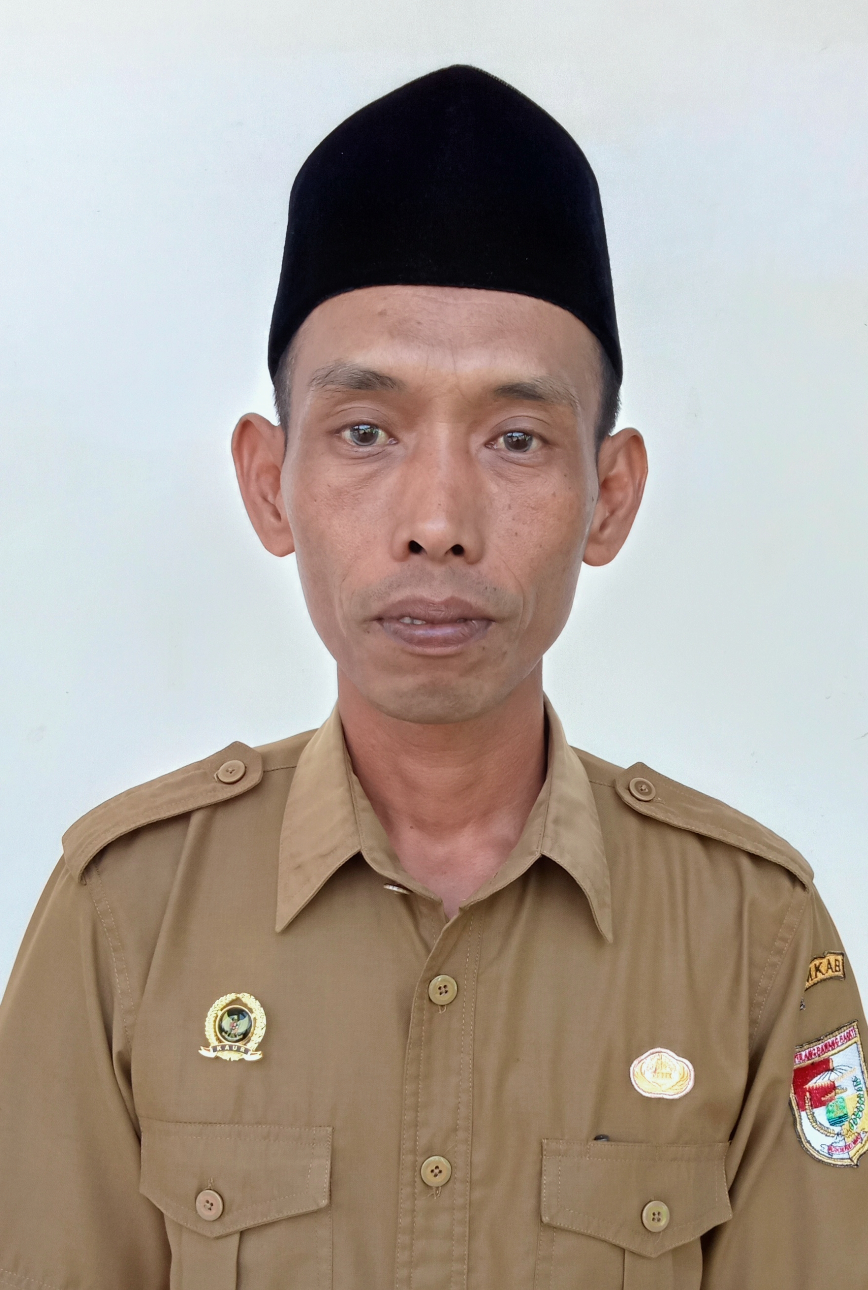 AMIR MAHMUD